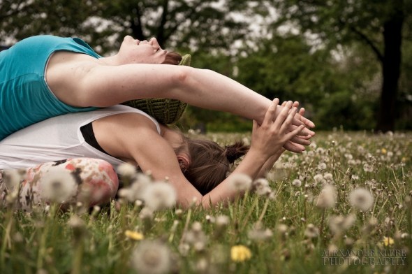 Yoga Partnerstretch - Alexander Klebe Photography